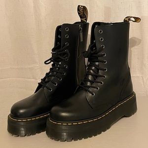 Dr Martens Jadon Hi Leather Platform Boots